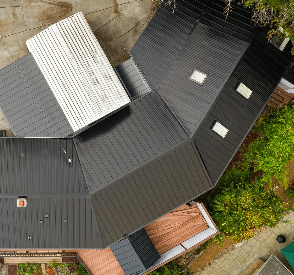 roof replacement company in white center wa