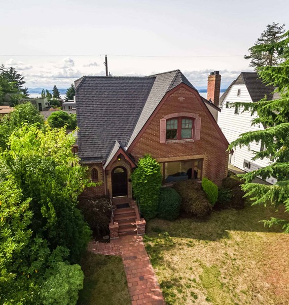 Seattle Home with Newly Replaced Composite Roof
