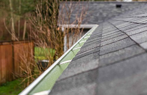 Gutter replacement in Seattle, WA