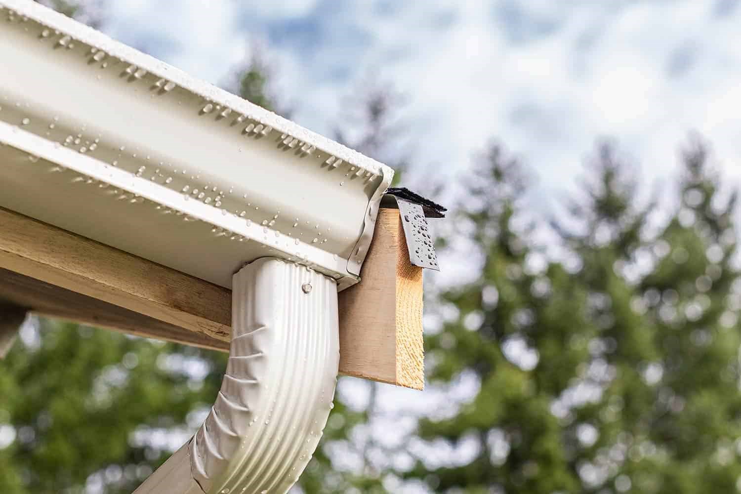 Gutter replacement in Seattle, WA