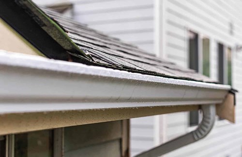 Gutter replacement in Seattle, WA