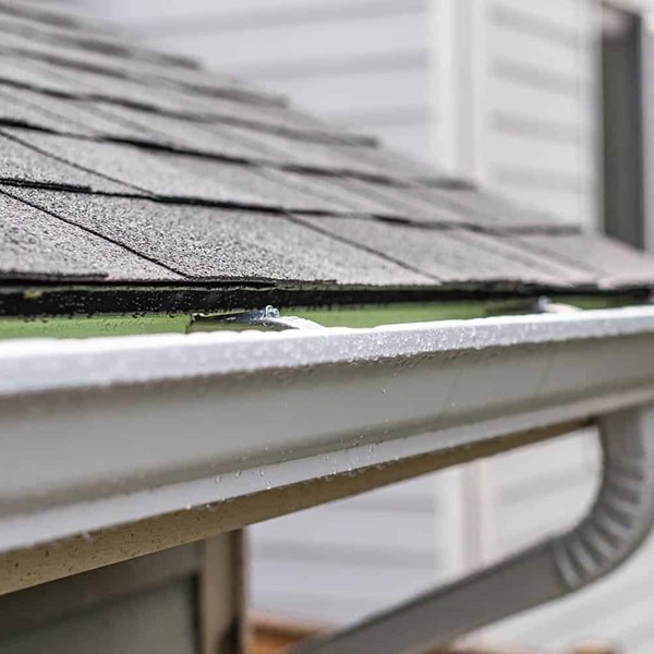 Gutter replacement in Seattle, WA