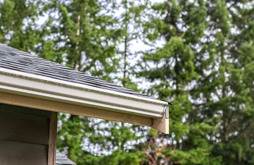 Gutter replacement in Seattle, WA