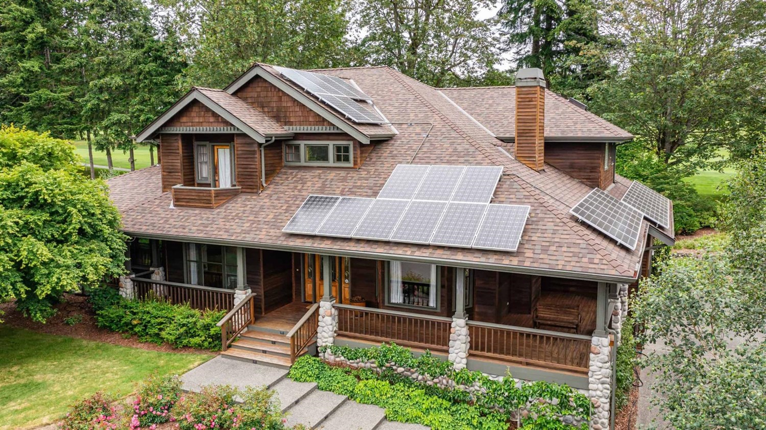 Bainbridge Island Owens Corning Duration Shingle in Teak Color
