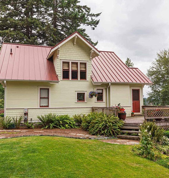 Tacoma Standing Seam Metal Panel in Colonial Red