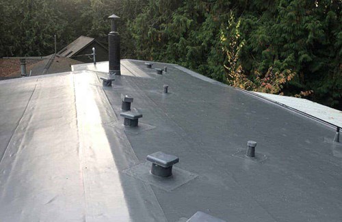 Single Ply PVC membrane in Dark Gray, installed in Kent, WA
