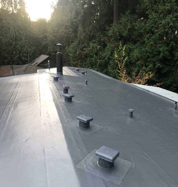 Single Ply PVC membrane in Dark Gray, installed in Kent, WA