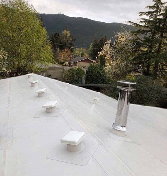 White PVC roof installed in North Bend, WA