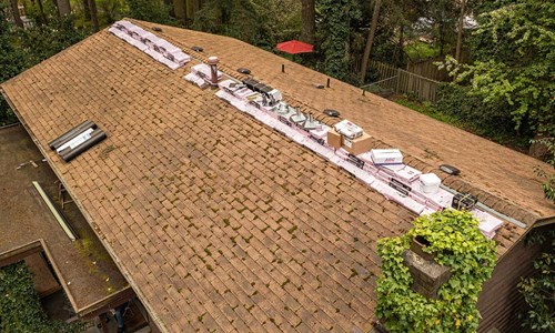 The before of Cyndi and Danny's roof 